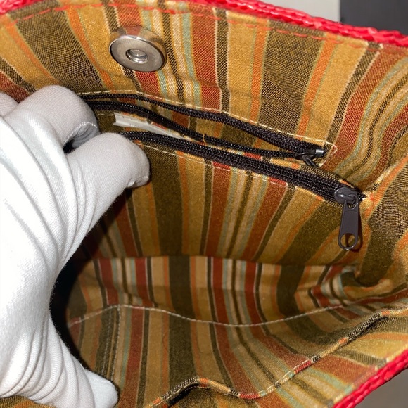 Red wicker, straw handbag 100% wheat straw wicker great size not to big - Picture 5 of 9